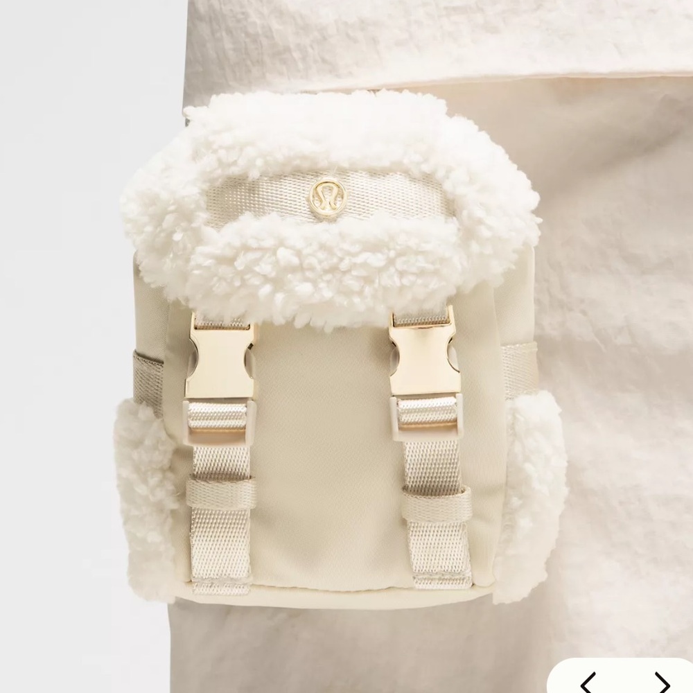 Lululemon Wunderlust Backpack Nano *Fleece